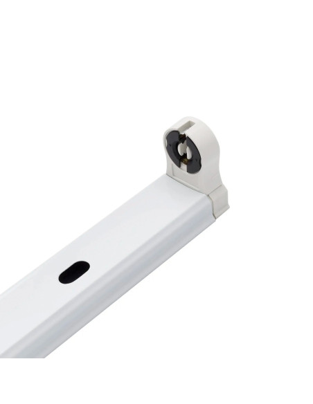 Plafones de techo modelo REGLETA 1XT8 - 1207x43x34 en color Blanco